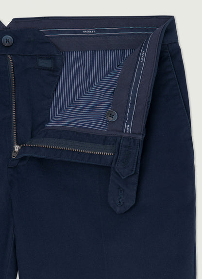 Slim Fit Kensington Chino