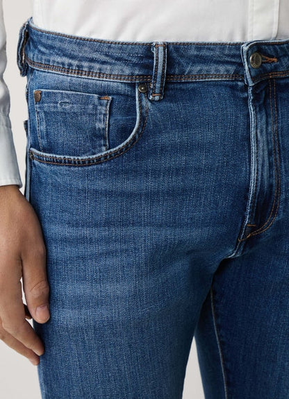 Classic Fit Vintage Wash Denim