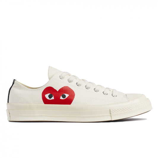 CDG PLAY CONVERSE Chuck Taylor '70 Low Top Sneaker ¨C White, Red Heart