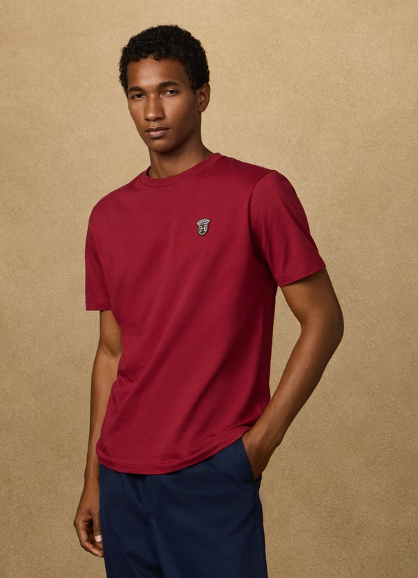Classic Fit Badge T-Shirt